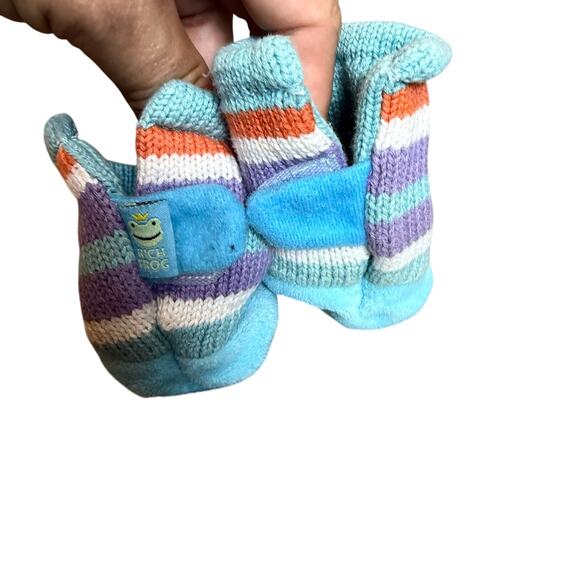 Beastly Booties Rich Frog Blue Baby Slippers Socks Sea Bird Infant 0-6 Months - Picture 3 of 9